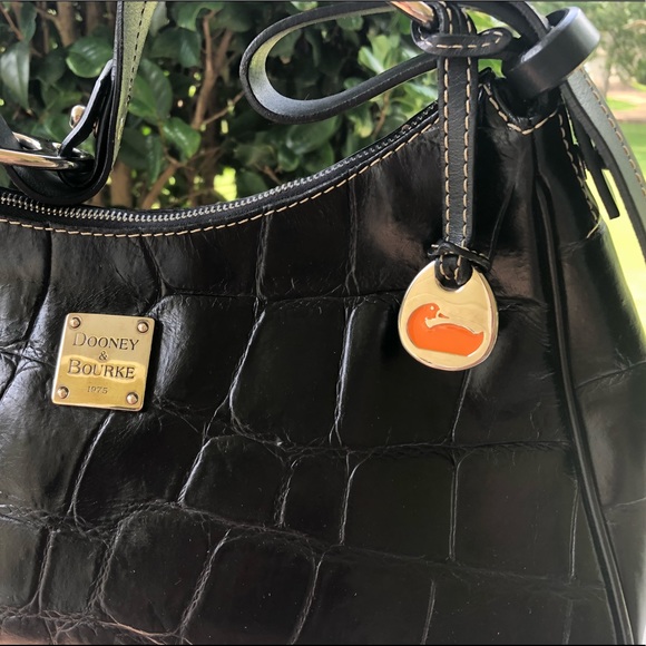 Dooney & Bourke “Large Hobo” Purse/Handbag - Picture 2 of 8